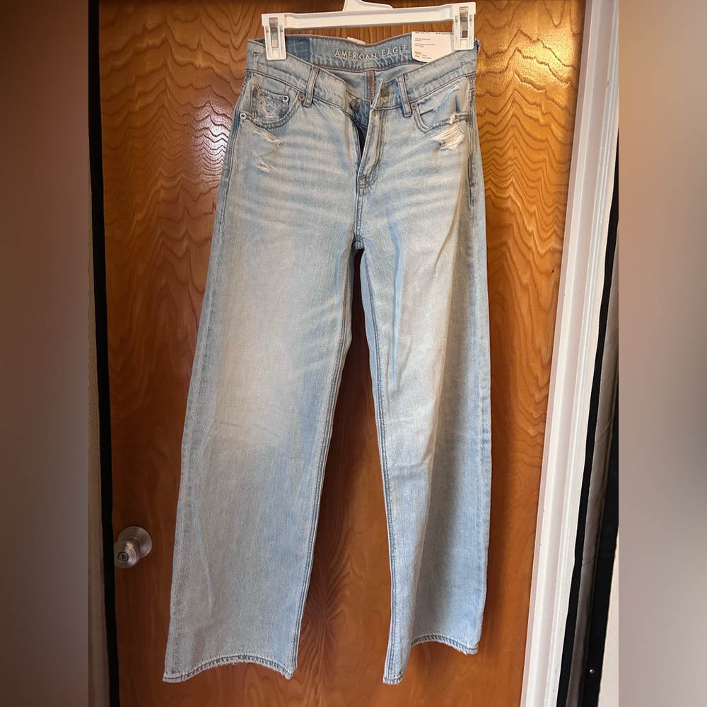 NWT Low Rise Baggy Skater Jean Size 000 Short American Eagle